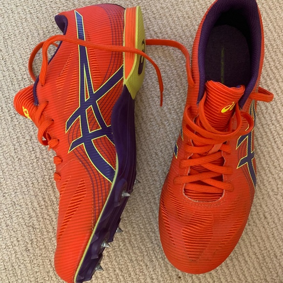Asics’ track spikes! - Picture 2 of 5